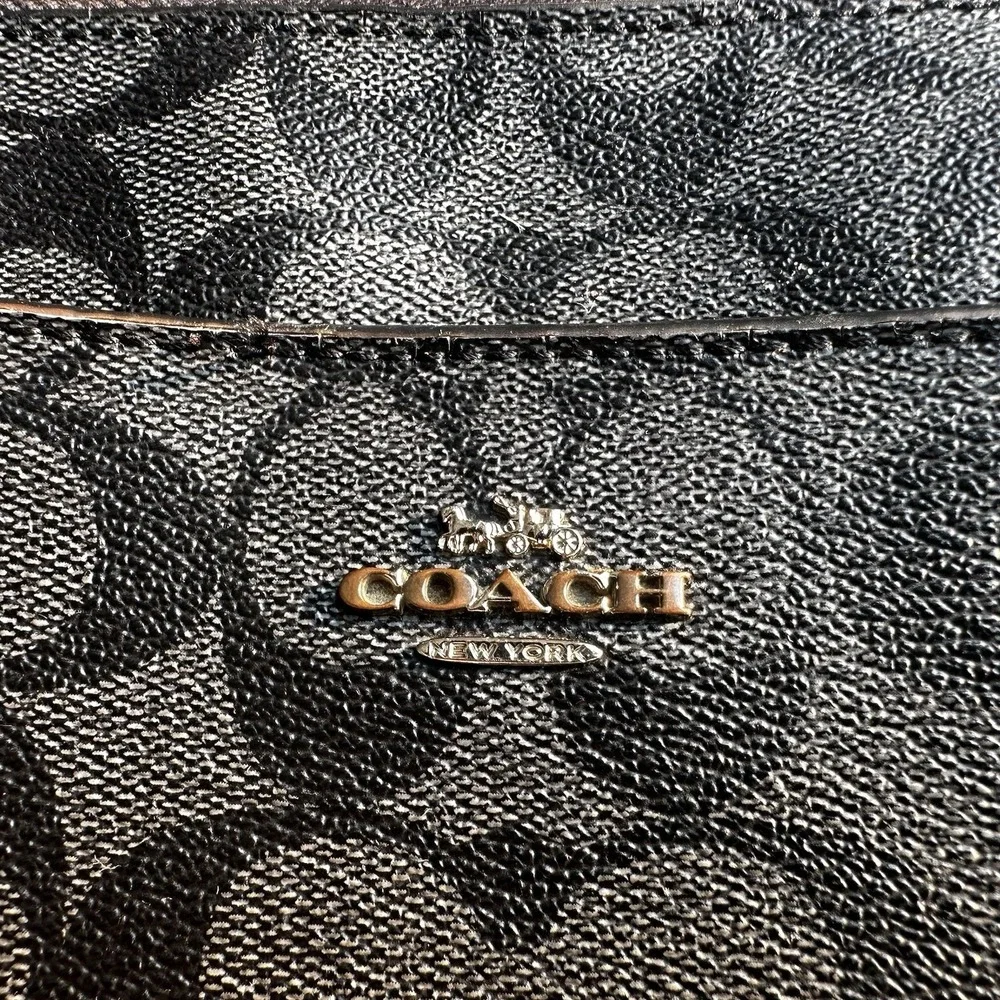 Coach Signature East West Pop Up Crossbody Bag Purse Black & Gray - GUC